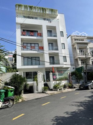 cho thuê tòa nhà kinh doanh hoặc làm văn phòng công ty