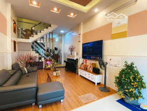 đối diện hoa viên !!! nhà đẹp full nội thất kdc bình phú 4x16m, 4 tầng - gần công viên vành đai