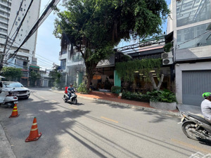 căn duy nhất! mặt tiền đường sát ngay xuân thủy thảo điền q2. dt 12.5x15m giá chỉ 65 tỷ.