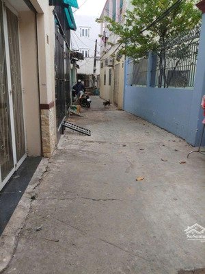 gấp bán nhà hẻm 1041 trần xuân soạn,đi bộ ra lotte quận 7, khu cao ráo không ngập nước,giá 3ty35 tl