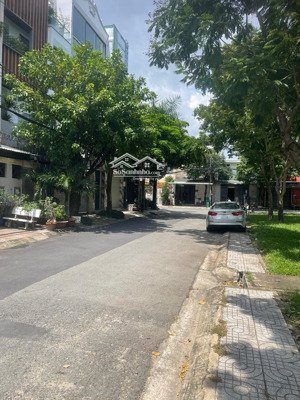 cần bán nhà trong khu dân cư vĩnh lộc, p. bình tân. góc 2 mặt tiền view công viên