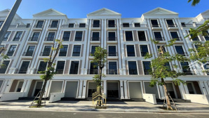 cho thuê nhà phố vị trí đẹp tại vinhomes grand park, 27 triệu, 126m2, 5 tầng