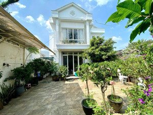 bán biệt thự trục chính hẻm 218 đường trần hưng đạo, trung tâm thành phố cầ