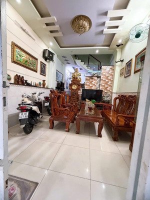 nhà đẹp ở liền mtnb khu tên lửa 4 x 10m 4 tầng 4pn - gần vành đai trong