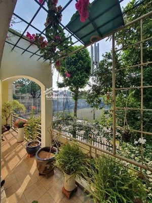 bán villa đồng nai 205m² 3 tầng - 52 tỷ - biệt thự cổ điển mặt tiền quận 10