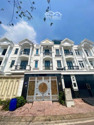 nhà mới 3 tầng - kdc centana trường lưu - 9,1 tỷ/100m2