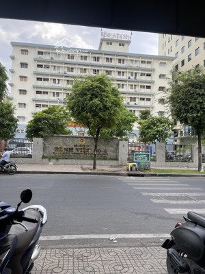 cho thuê mặt bằng kinh doanh, sư vạn hạnh gần an đông plaza giá 40tr/tháng lh: 