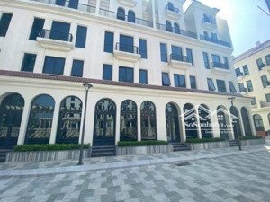 bán sh liền kề góc cực vip tại golden river kđt ciputra. xây đẹp sxd nhiều thích hợp kd - vp - ở