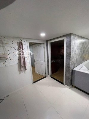 cho thuê mặt bằng riêng biệt 2 tầng gần toà nhà mornachy đường trần hưng đạo, sơn trà