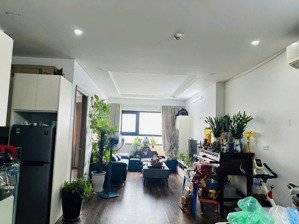 bán gấp chung cư viễn đông star số 1 giáp nhị hoàng mai, 85m, 2 pn đủ đồ, 57tr/m