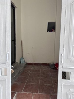 cho thuê nhà riêng 40m, ngọc hà, 12tr/tháng