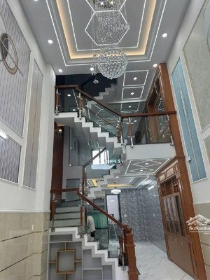 giá tốt nhà đẹp ngay aeon tân phú. 5 tầng, 5pn. dt: 4 x 16. có 5pn, 6wc. nơi sống lý tưởng gia đình