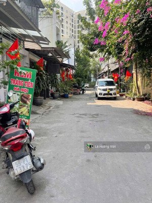 hẻm xe hơi thông 6m - dt 58m2 vuông vức - hàng hiếm khó tìm - ngay tuyến metro sô 2