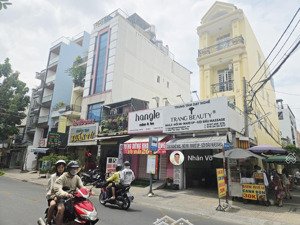 khách sạn gần aeon tân phú. đang cho thuê 55tr/tháng. giá 19.5tỷ tl