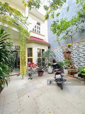 nhà đẹp 2 tầng ở ngay phan huy ích p tân sơn.dt 5,4mx18m.dtcn 100m2.hẻm ô tô.khu dân trí.chỉ 8.6 tỷ