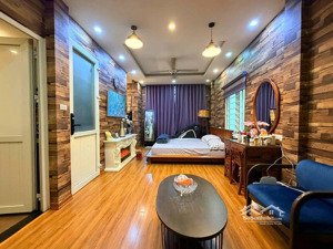 siêu phẩm lô góc đống đa- phương mai 44m 5 tầng mt 5.3m 13.6 tỷ tặng full nội thất