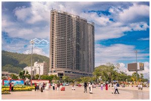 bán căn hộ cc the sailing quy nhơn view trực diện biển, hướng đông nam: 02 phòng ngủ. giá 2,58 tỉ