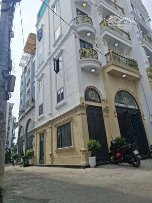 bán nhà gấp, đường bùi quang là ,f 12, gv. hxt, dt 5,2 x10, trệt, lửng, 3 lầu, st, giá. 9 tỷ 6, tl.