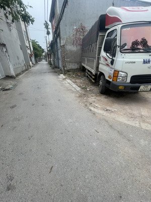 kẻ tạnh - giang biên - đất 100m, mt 5m = hậu - ô tô thông - cạnh trường, chợ - hơn 13 tỷ