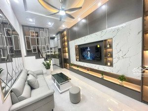 bán nhà riêng ,trương định, hai bà trưng , 35m , full nội thất ,