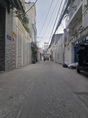 6.1 tỷ - nhà 2 mặt hẻm 45m2 - 3 tầng - 3pn, 4wc - khu phú thuận- quận 7 - hẻm 4m ra htp