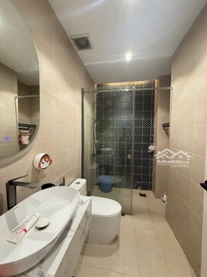 cần bán nhà 7x16m, 3 tầng đối diện ngay trường quốc tế uts, thuộc kdc phong phú 5, kế bến xe q8