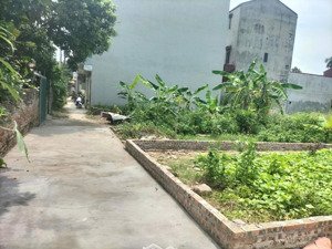 hơn 4 tỷ - 50m đông hội đông anh hà nội mt 4.76m hướng đông ngõ thẳng 2.2m