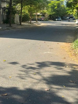 18,5 tỷ/150m2 đất 2 m tiền,đường dương tử giang,tặng nhà 1 tấm ,khunam việt á,sát sông hàn