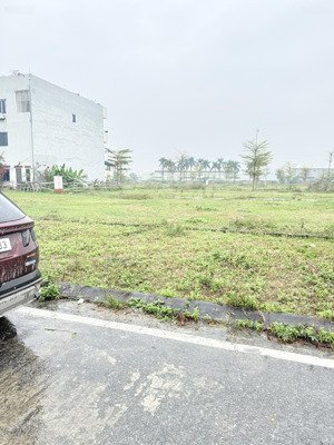 bán đất tdp kiểu, phường bích động, thị xã việt yên, bắc giang. 82,5m2, mt 5,5m. giá 4,3 tỷ