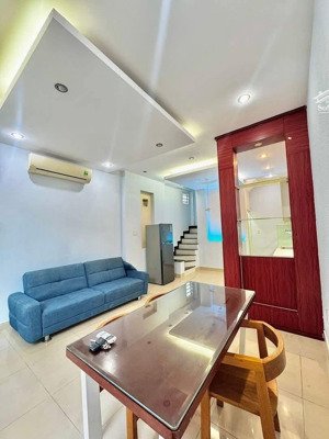 cho thuê nnc full nội thất đường điện biên phủ,p22,bình thạnh,dtsd 80m2,1trệt 1lầu,2wc giá 11tr5