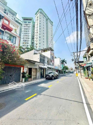 bán nhà đường tô hiệu,tân phú, hẻm 10m (4m x 18m x 4 tầng) 10,8 tỷ tl