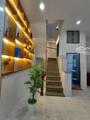 đường số 9 giáp 26/3 thông celadon- 3 tầng 3pn chỉ nhỉnh 5 tỷ ngang 5m