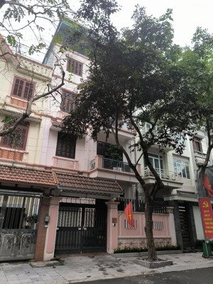 biệt thự nguyễn cơ thạch, nam từ liêm 100m 4t mặt tiền 8m phân lô ô tô tránh vỉa hè an sinh vip