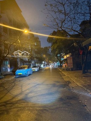 bán căn phân lô ô tô đỗ cửa - 2 thoáng trước sau - 20m ô tô tránh - ngõ thông tứ tung 65m loanh qua