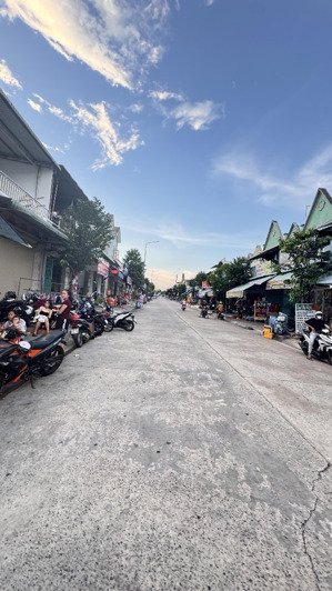 bán dãy trọ + nhà nguyên căn mỹ phước 1 - sát chợ đêm sầm uất