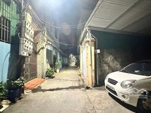 bán đất tặng 4 phòng trọ 73m2 lô góc ngõ ô tô thông 50m đường xe tải tránh- giá 8.5 tỷ