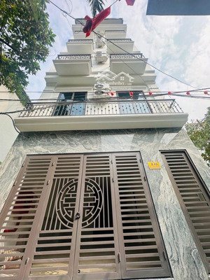 phân lô di trạch 65m 6 tầng thang máy 15 phòng full đồ chỉ 15 tỷ ô tô chạy vòng quanh