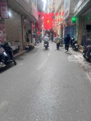 bán nhà yên hòa cầu giấy dt 38/43m x 4t x mt 10m giá 11,79 tỷ có thương lượng