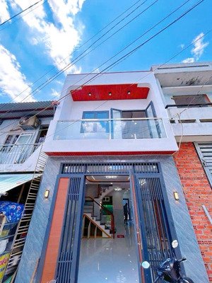 bán nhà 2 tầng btct ở ngay -hl2 gần chợ bình trị , 48m2, shr , nhỉnh 5 tỷ tl