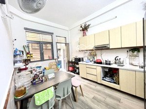 giảm chào sâu - nhà 3 tầng lầu - gần chợ phú thuận - hẻm cao ráo - an ninh - nhỉnh 6 tỷ