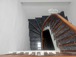 bán nhà hữu hòa, hà đông ngõ thông rộng gần ô tô 35m2 x5 t nhỉnh 5 tỷ.