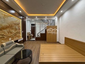 bán nhà phố đồng nhân hai bà trưng.trung tâm quận ngõ thông kinh doanh. dt: 45m². 5 tầng. : 14 tỷ