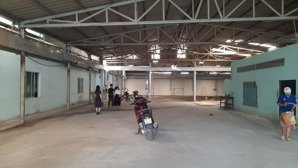 nhà xưởng cho thuê đường đặng thúc vịnh, đông thạnh hóc môn dt: 2500m giá 70 triêu lh: 