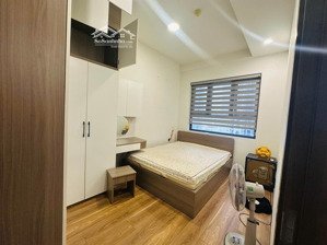 cần cho thuê gấp căn hộ sky center. dt: 42m2, 1pn, 1wc. giá 12tr/th. lh: 