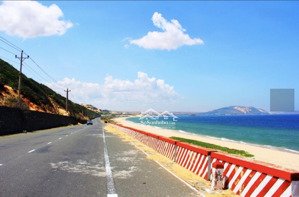 chính chủ cần bán nhanh lô đất biển mũi né siêu đẹp, lh: 