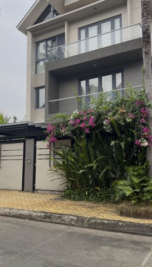 bán biệt thự đơn lập kdc 6b intresco 12,5x20m 1 hầm 4 lầu giá 31ty sổ hồng