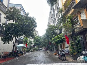 chính chủ bán đất văn phú 50m2 2 mặt đường giá đầu tư