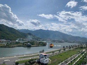 duy nhất căn 3 ngủ tầng cao vỉew sun giá tốt nhất chỉ 3,678 bao sang tên