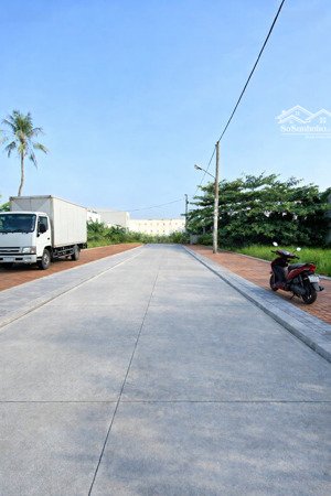 bán lô đất đường bự 8m chưa tính vỉa hè hẻm thạnh xuân 52