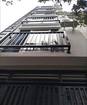 bán chdv phú diễn gần đh tài nguyên mt 7 tầng thang máy, 17 phòng, doanh thu ~900tr/năm